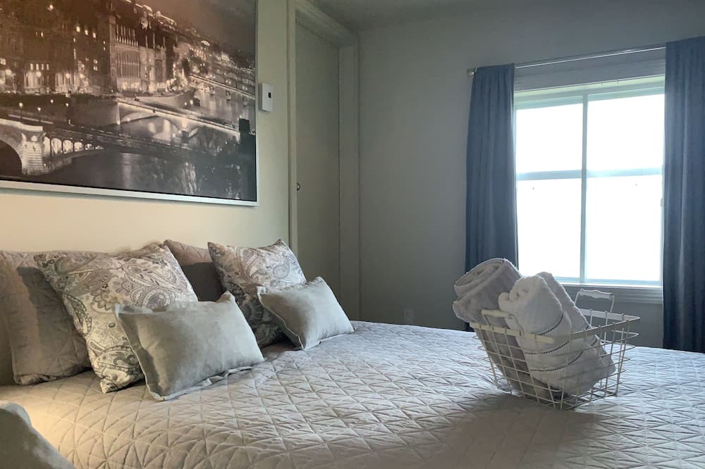 Photo of Bedroom in Paine-Sec