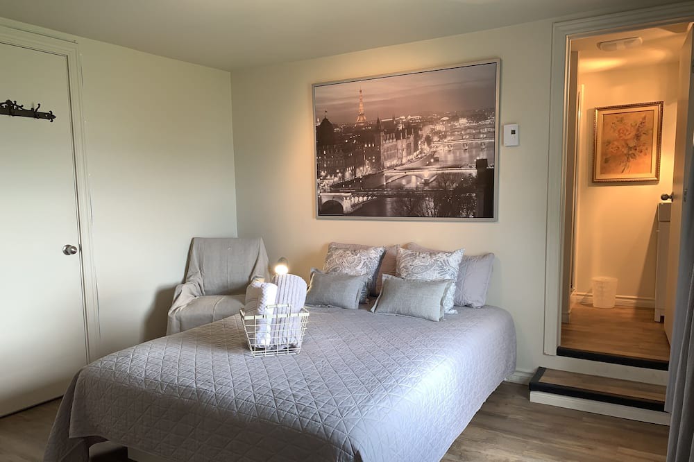 Photo of Bedroom in Paine-Sec