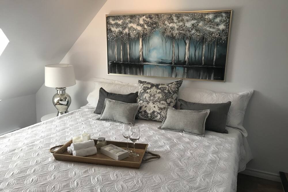 Photo of Bedroom in Paine-Sec