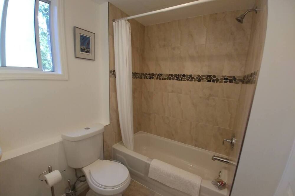 Photo of Bathroom in Union Bay