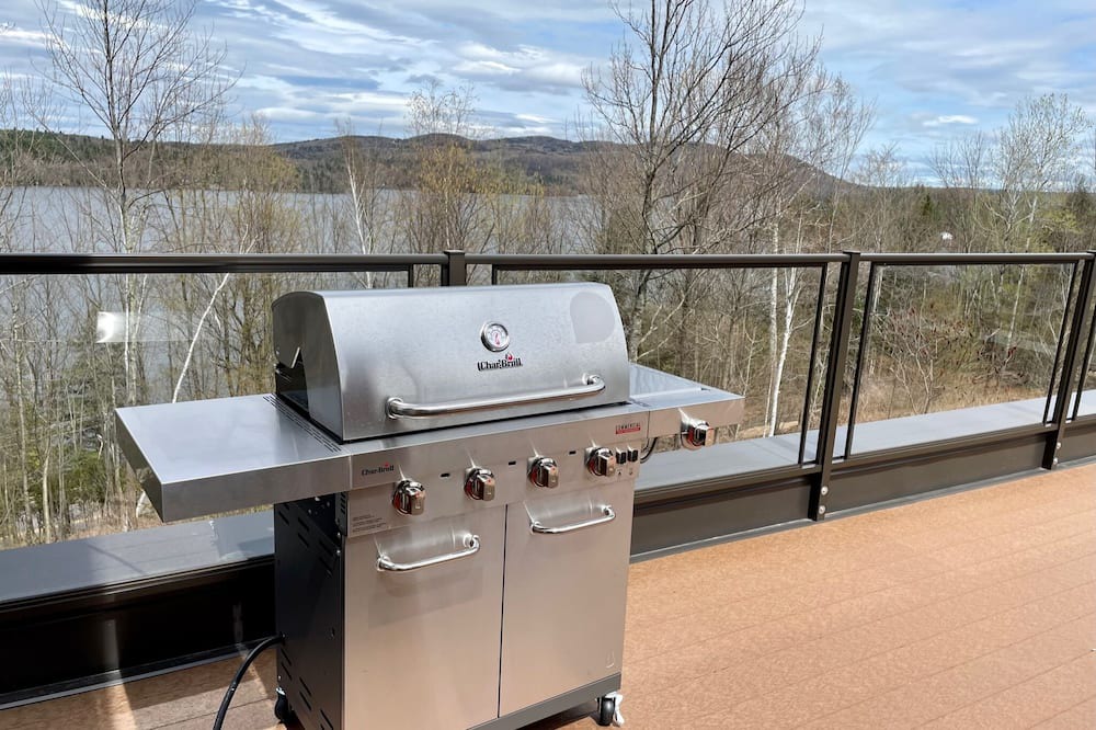 Photo of Outdoor in Ayers Cliff