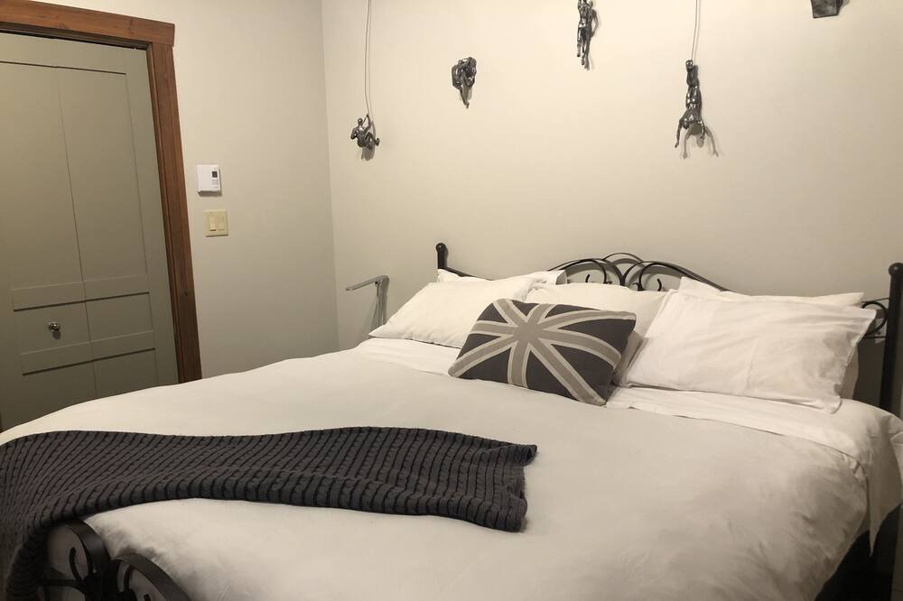 Photo of Bedroom in Tremblant-Les-Eaux