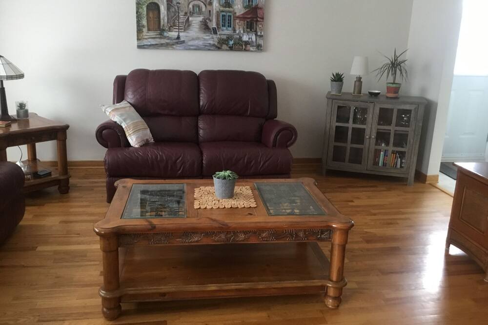 Photo of Livingroom in Hull