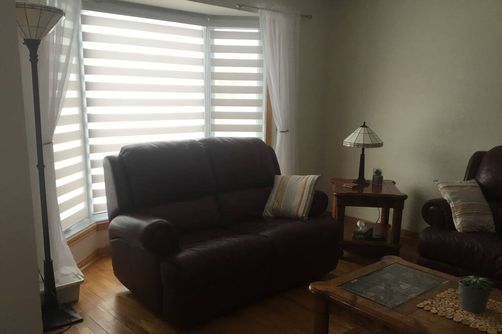 Photo of Livingroom in Hull