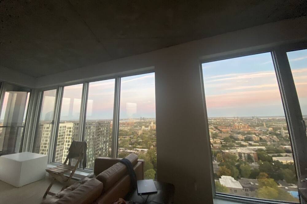 Photo of Livingroom in Shaughnessy Village