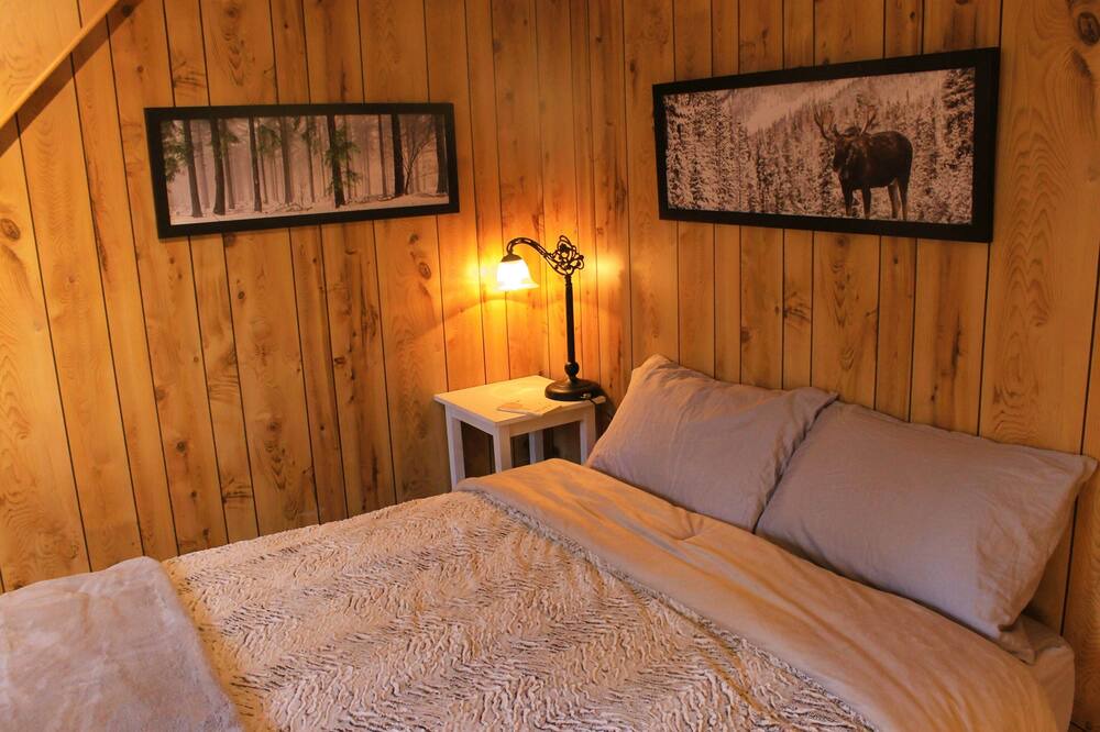 Photo of Bedroom in La Malbaie
