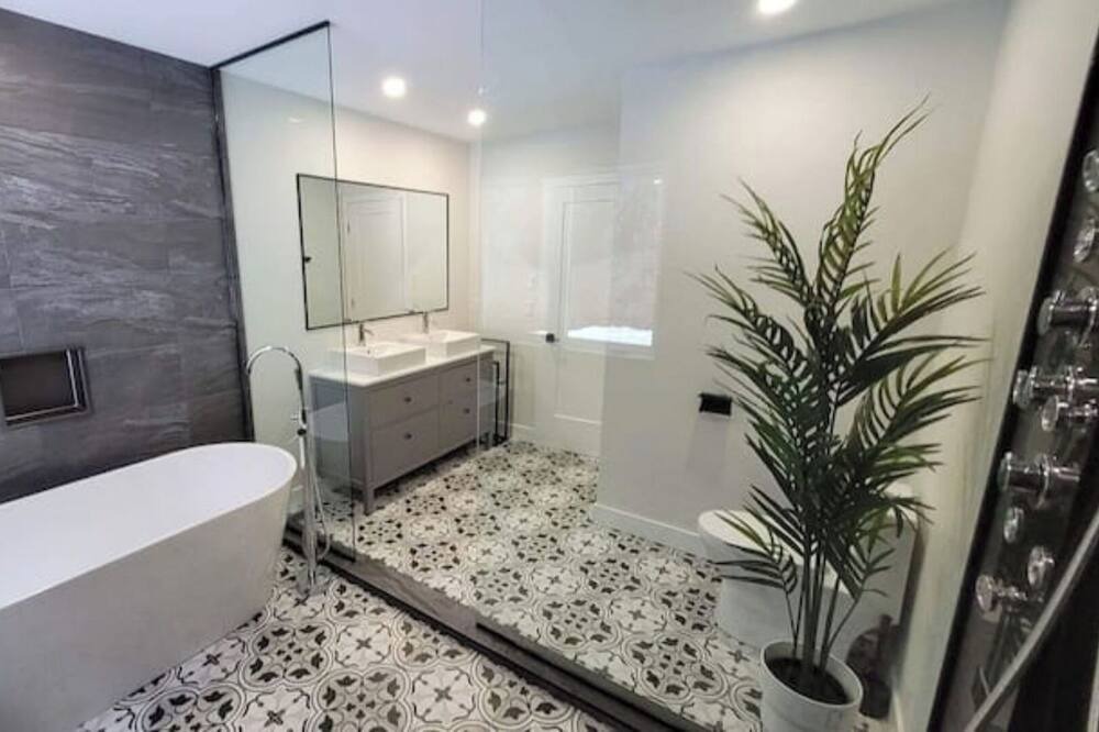 Photo of Bathroom in Sainte-Adele
