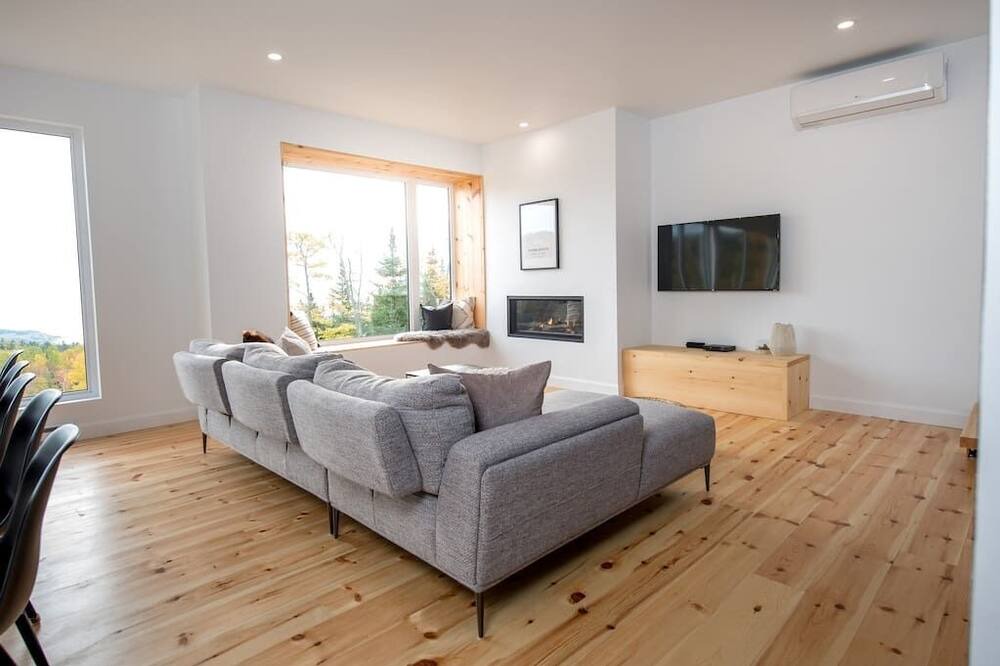 Photo of Bedroom in Saint-Joseph-de-la-Rive