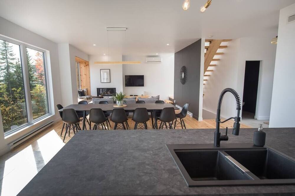 Photo of Bedroom in Saint-Joseph-de-la-Rive