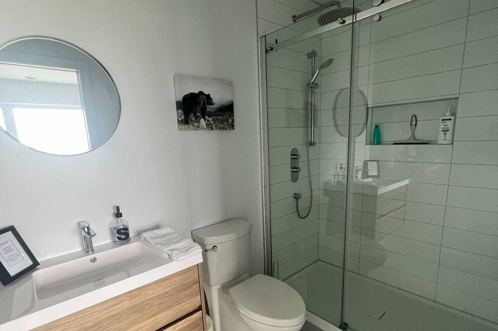 Photo of Bathroom in Saint-Joseph-de-la-Rive