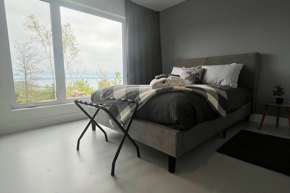 Photo of Bedroom in Saint-Joseph-de-la-Rive