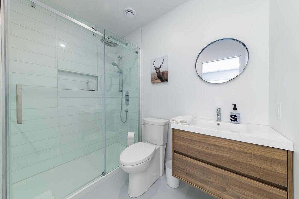 Photo of Bathroom in Saint-Joseph-de-la-Rive
