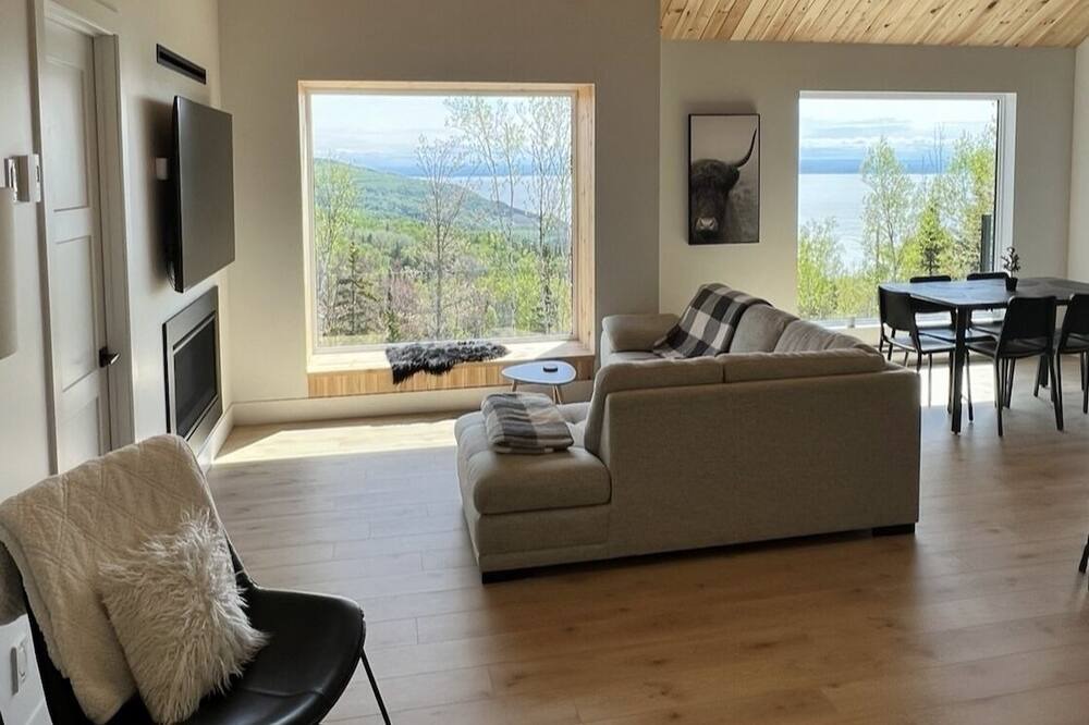 Photo of Livingroom in Saint-Joseph-de-la-Rive