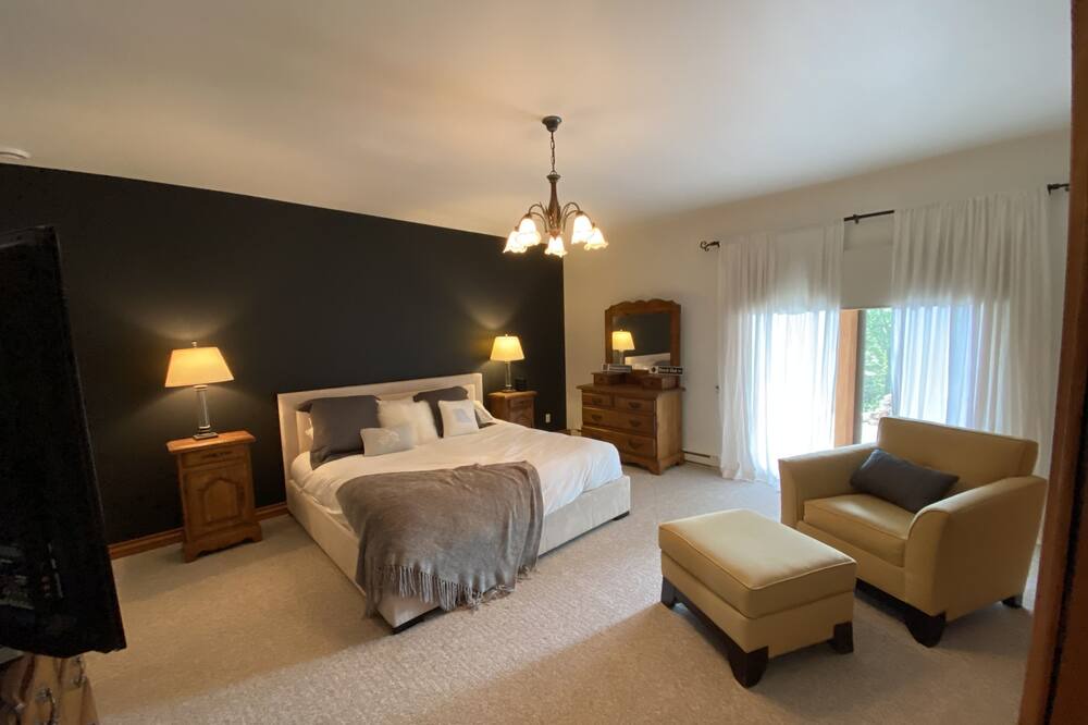 Photo of Bedroom in Lac-Superieur