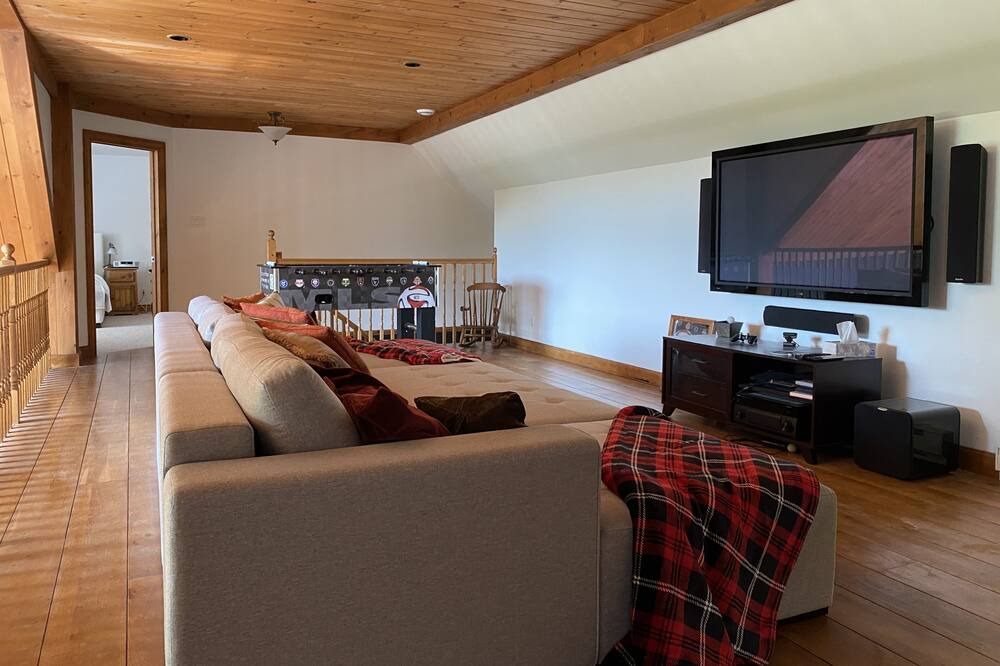 Photo of Livingroom in Lac-Superieur