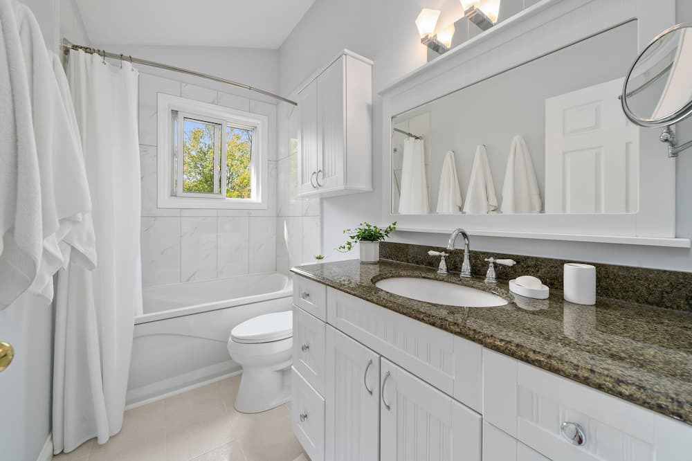 Photo of Bathroom in Consecon