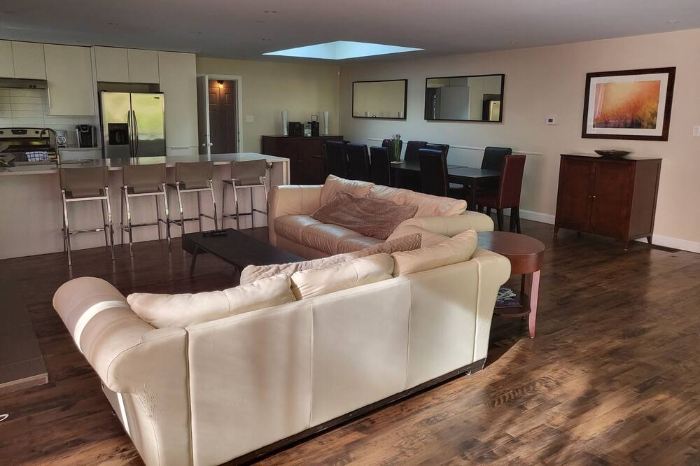 Photo of Livingroom in Sainte-Adele