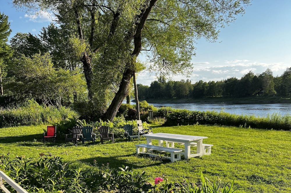 Photo of Outdoor in Saint-Nicephore