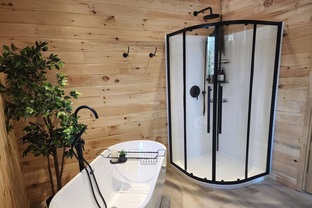 Photo of Bathroom in Saint Come
