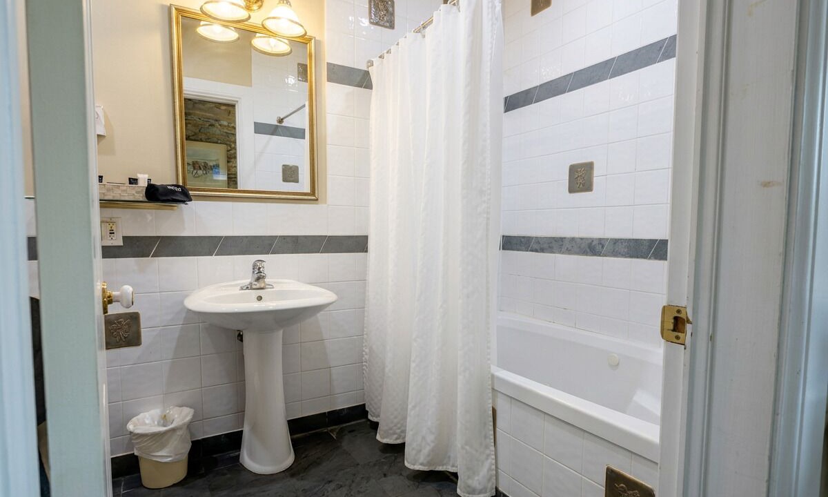 Photo of Bathroom in Fergus