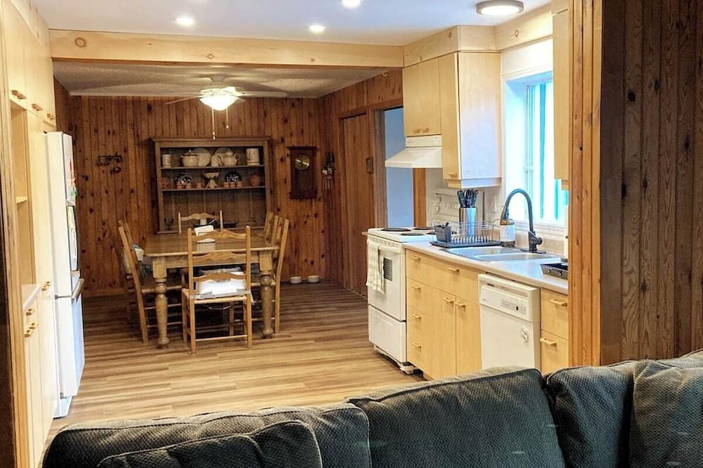 Photo of Kitchen in Sainte-Agathe-des-Monts