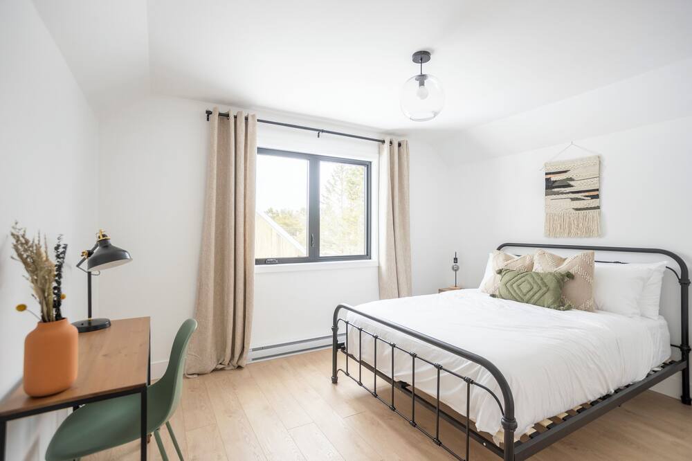 Photo of Bedroom in Arundel
