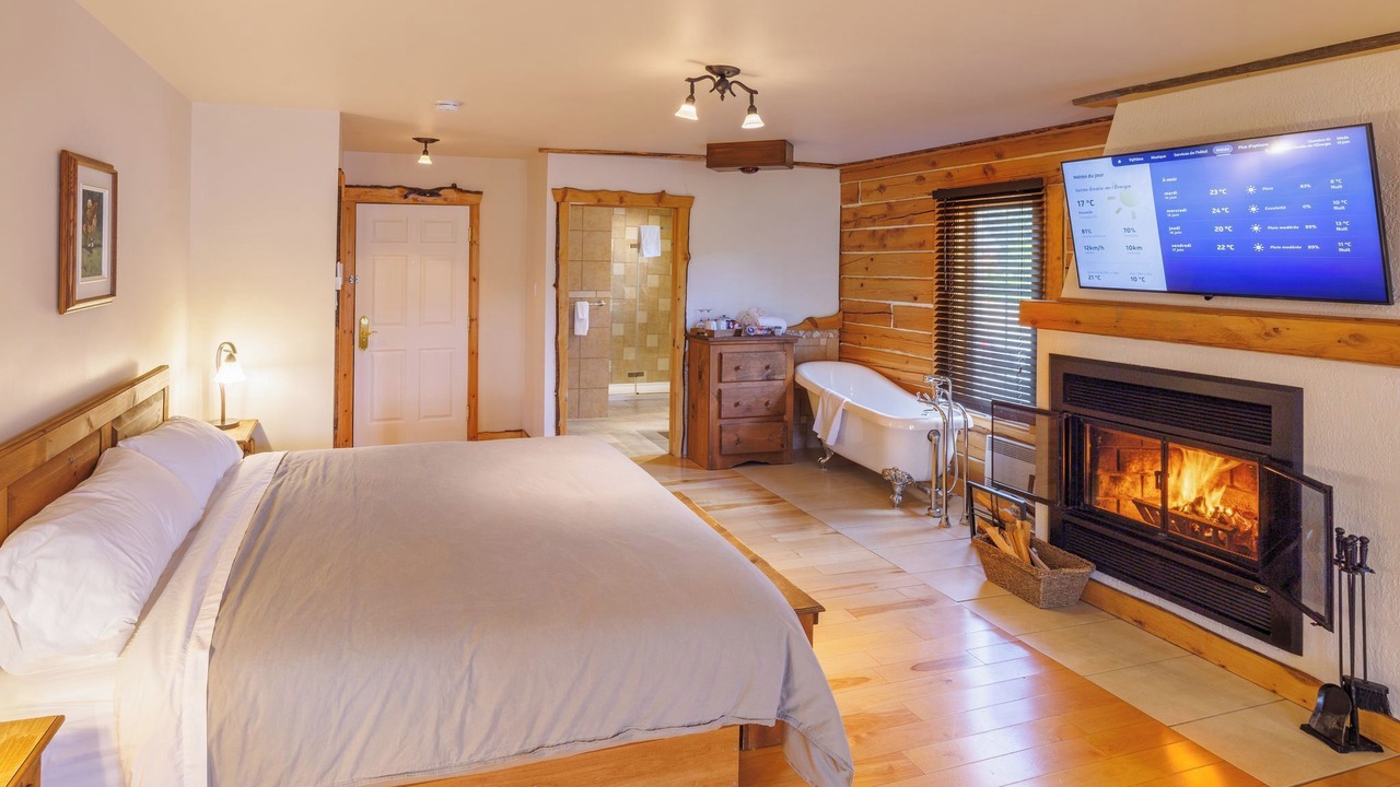 Photo of Bedroom in Sainte-Emelie