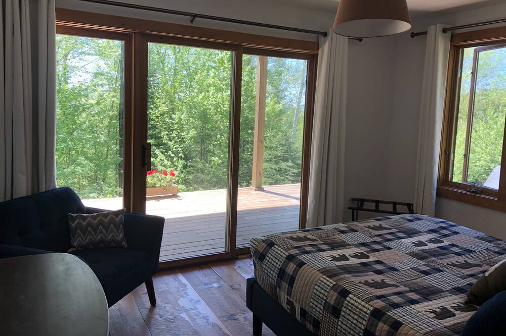 Photo of Bedroom in Val-des-Lacs