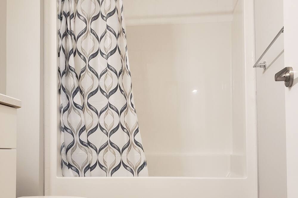 Photo of Bathroom in Leduc