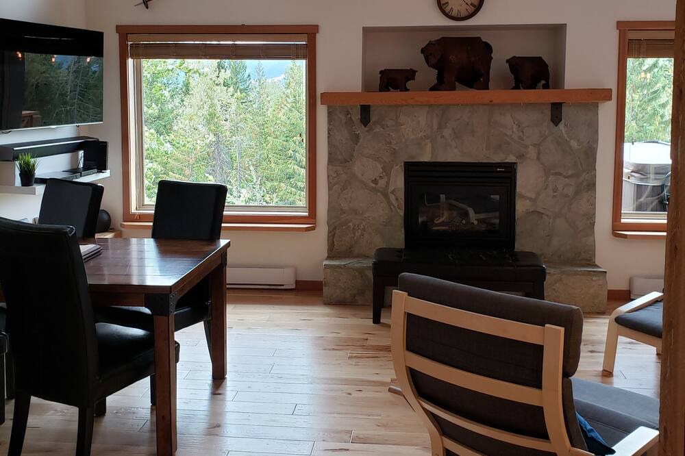Photo of Livingroom in Golden