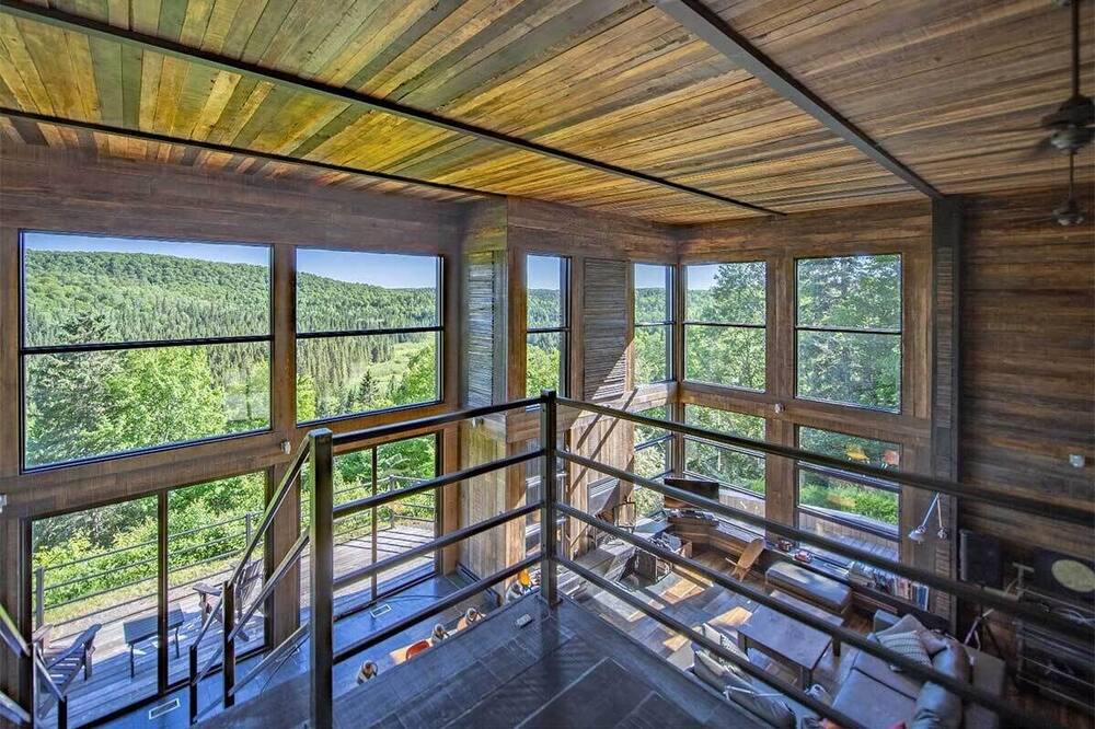 Photo of Patio Balcony in Saint Donat