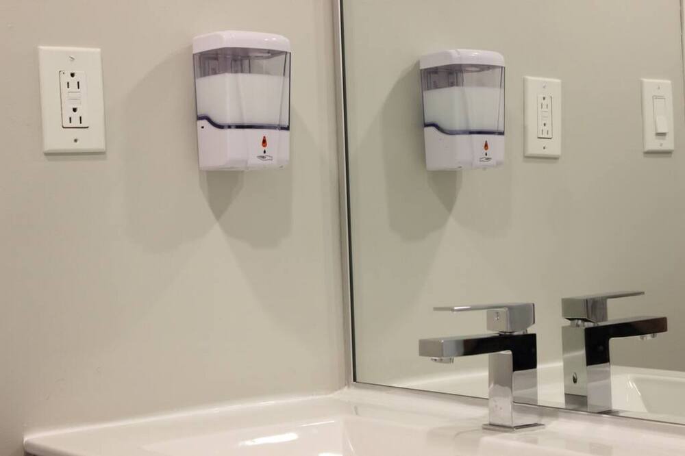 Photo of Bathroom in Shaughnessy Village