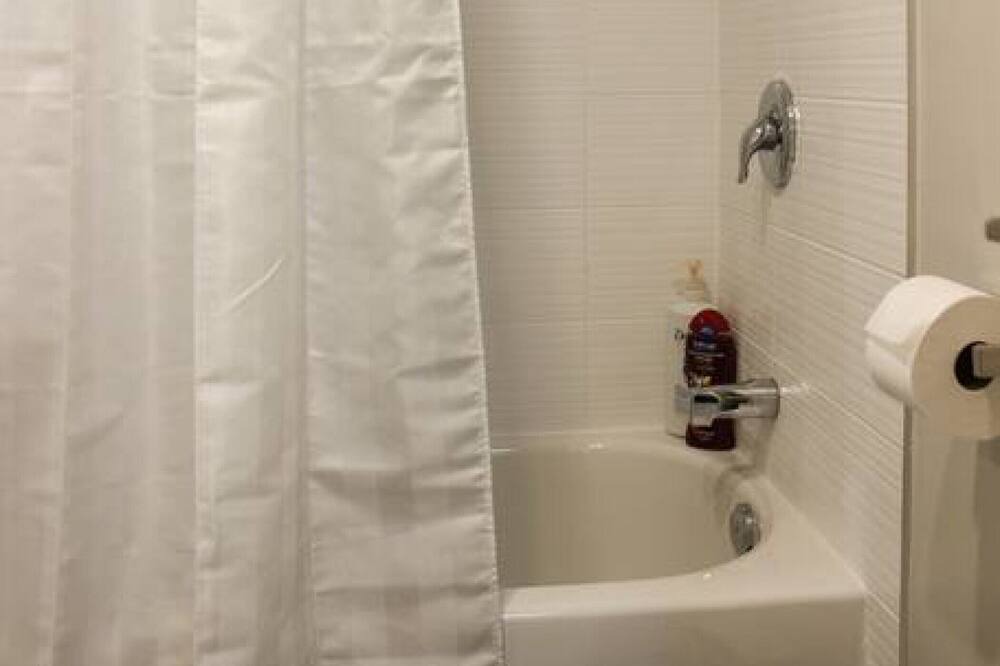 Photo of Bathroom in Shaughnessy Village