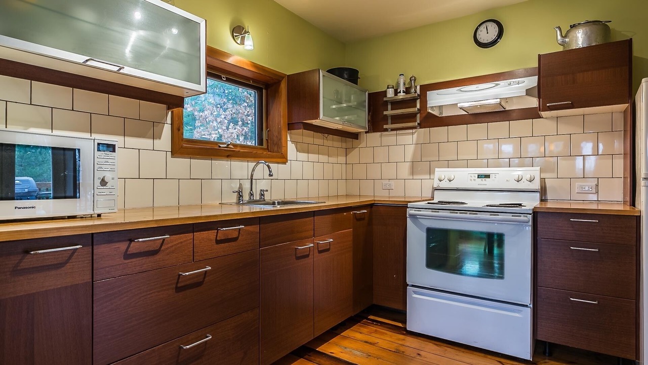 Photo of Kitchen in Chertsey