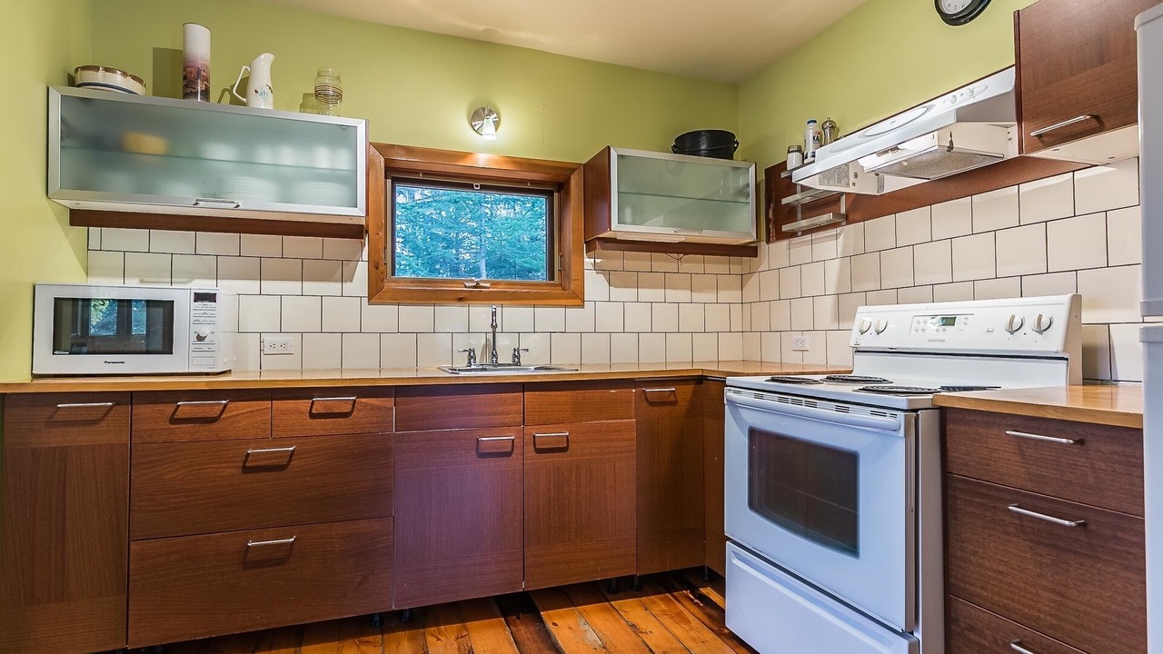 Photo of Kitchen in Chertsey