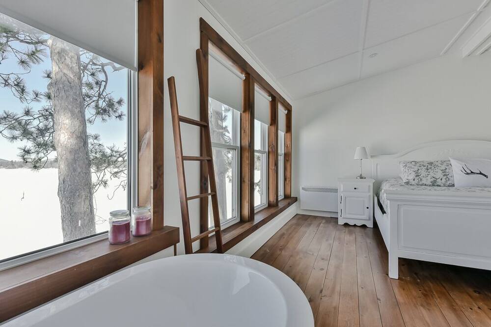 Photo of Bathroom in Lac-Brome