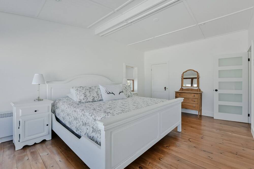 Photo of Bedroom in Lac-Brome