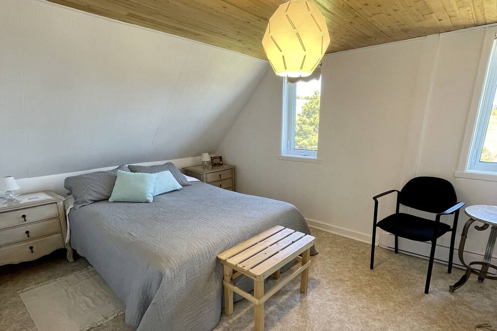 Photo of Bedroom in Perce