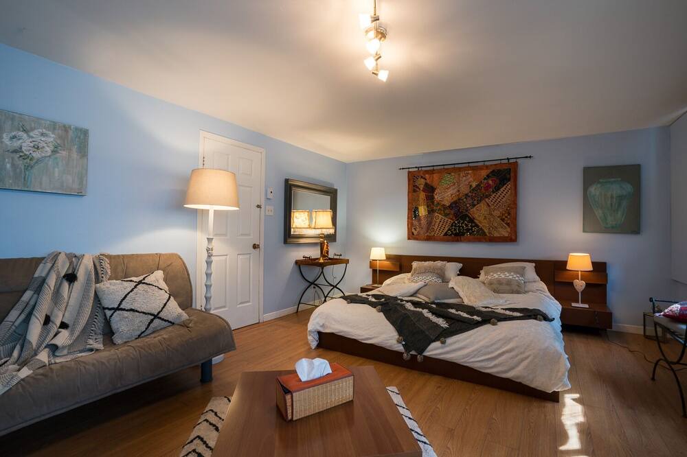 Photo of Bedroom in Saint-Sauveur