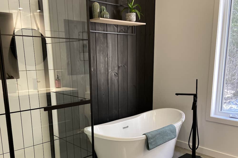 Photo of Bathroom in Notre-Dame-de-la-Merci