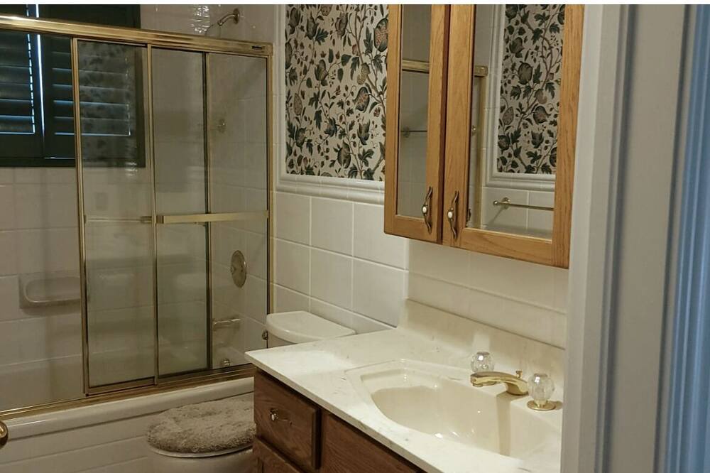 Photo of Bathroom in Meaford