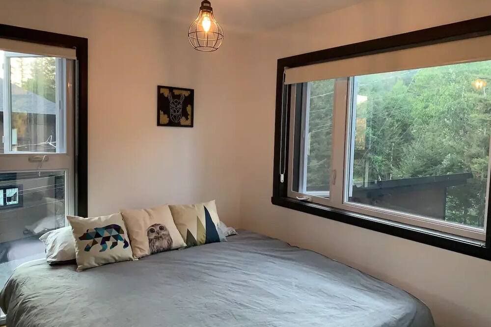 Photo of Bedroom in Saint-David-de-Falardeau