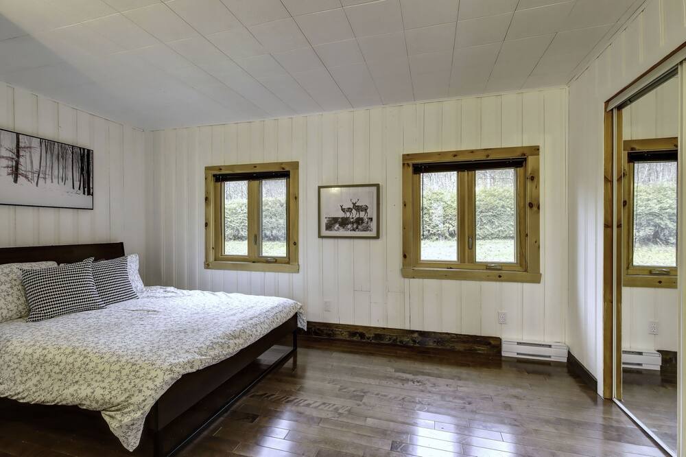 Photo of Bedroom in Amherst