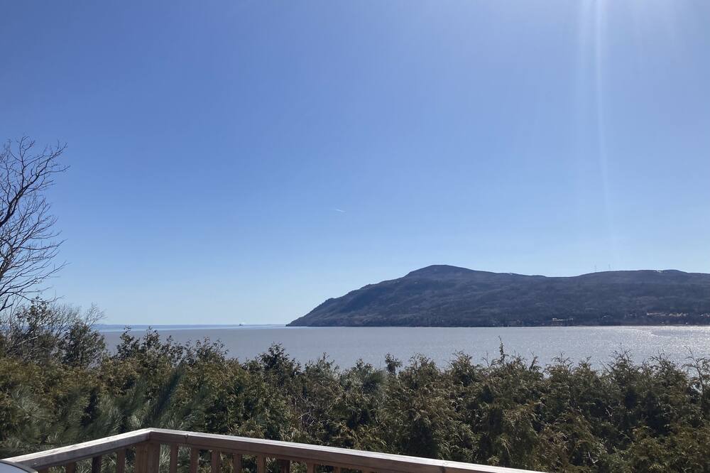 Photo of Patio Balcony in Baie-St-Paul