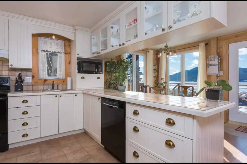Photo of Kitchen in Baie-St-Paul