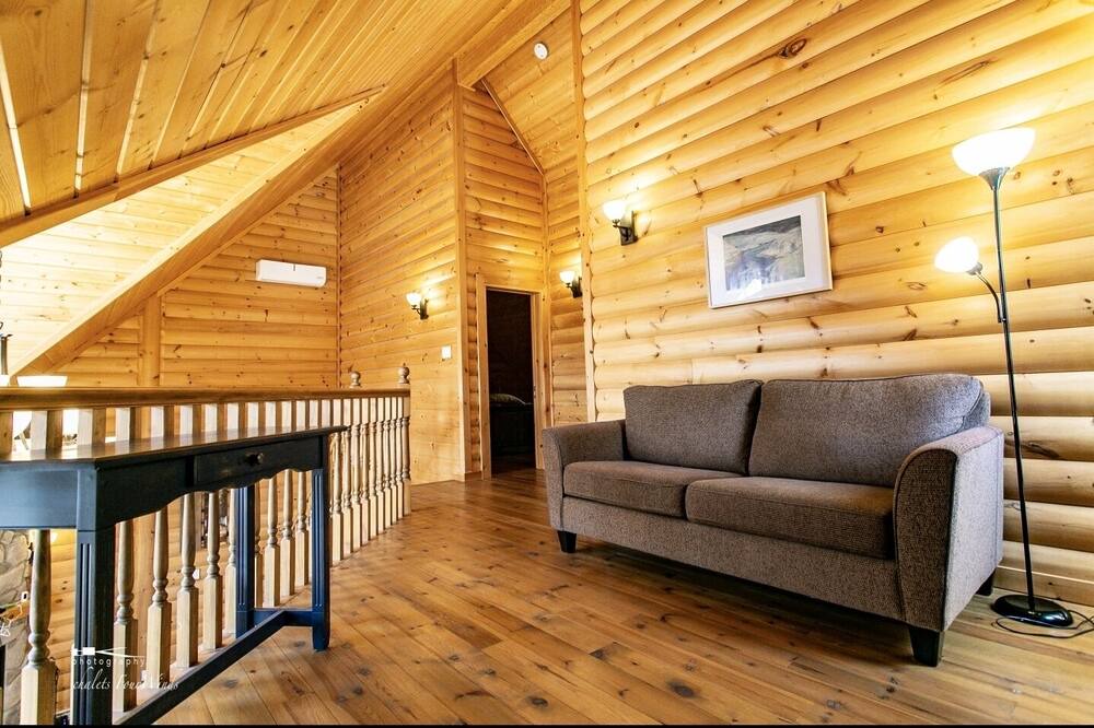Photo of Livingroom in Amherst
