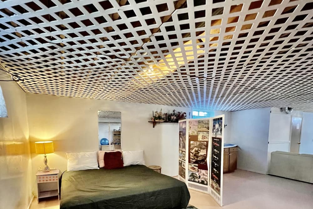 Photo of Bedroom in Oro Station