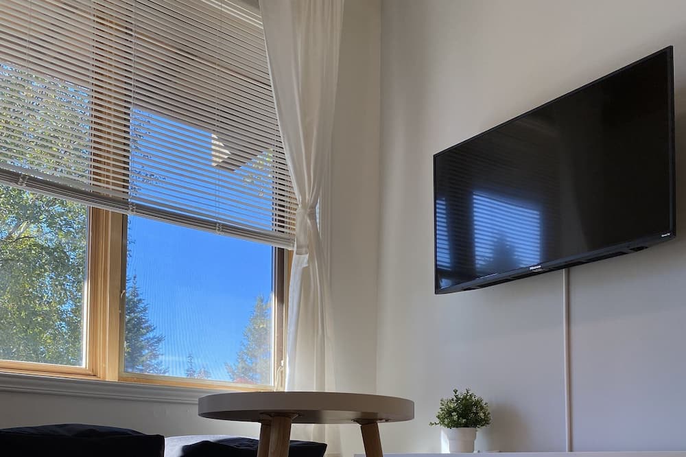 Photo of Livingroom in Petite-Riviere-Saint-Francois