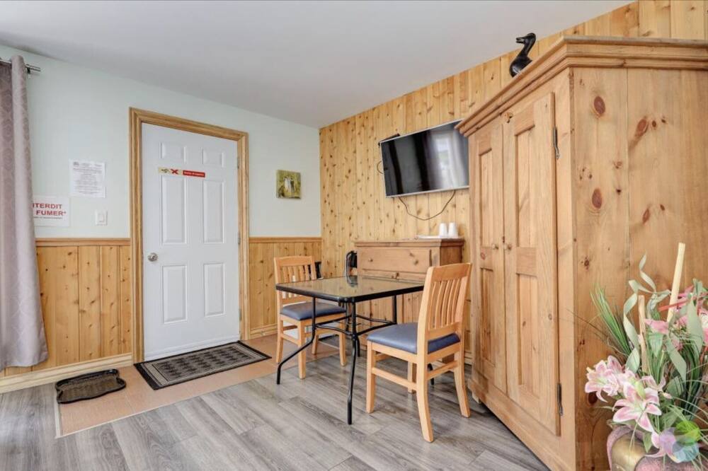 Photo of Bedroom in Saint Zenon