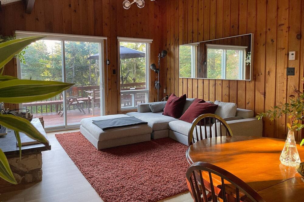 Photo of Livingroom in Sainte-Agathe-des-Monts